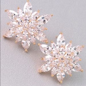 🌸🌺 ROSE GOLD Floral Statement Stud Earrings 🌺🌸